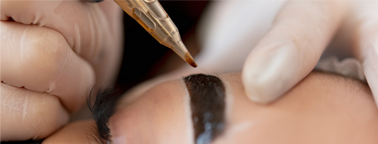 Hair technique: the art of natural eyebrows