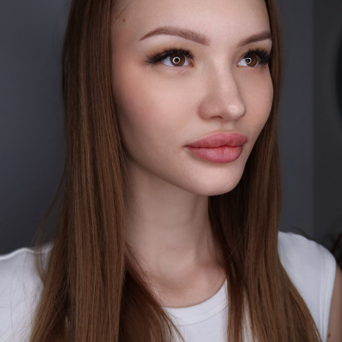 Healed nude lips with a FACE Sugar, Noir and Jennifer pigment mix
