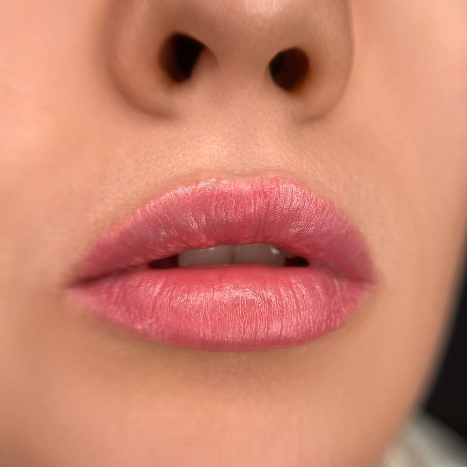 Healed lip blush with a FACE Paris, Blush and Raspberry pigment mix