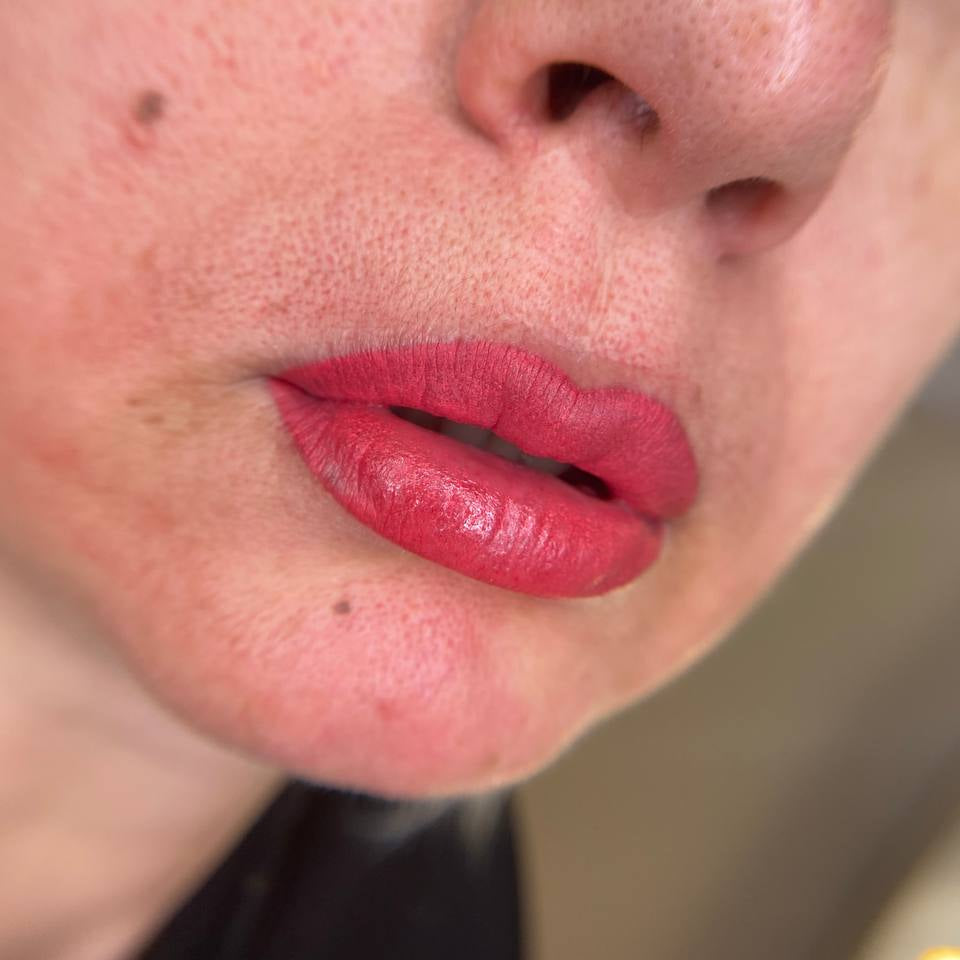 Lip PMU with FACE Raspberry hybrid lip pigment used pure