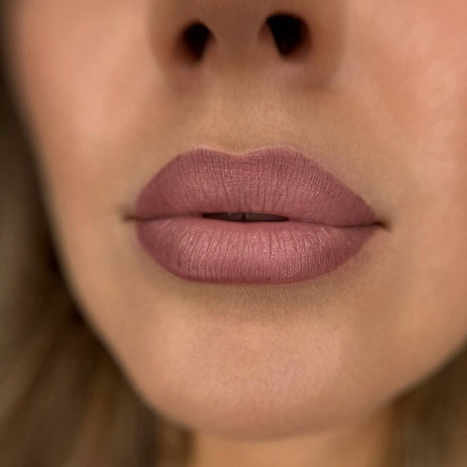 Nude lip PMU with a FACE Noir and Sugar pigment mix