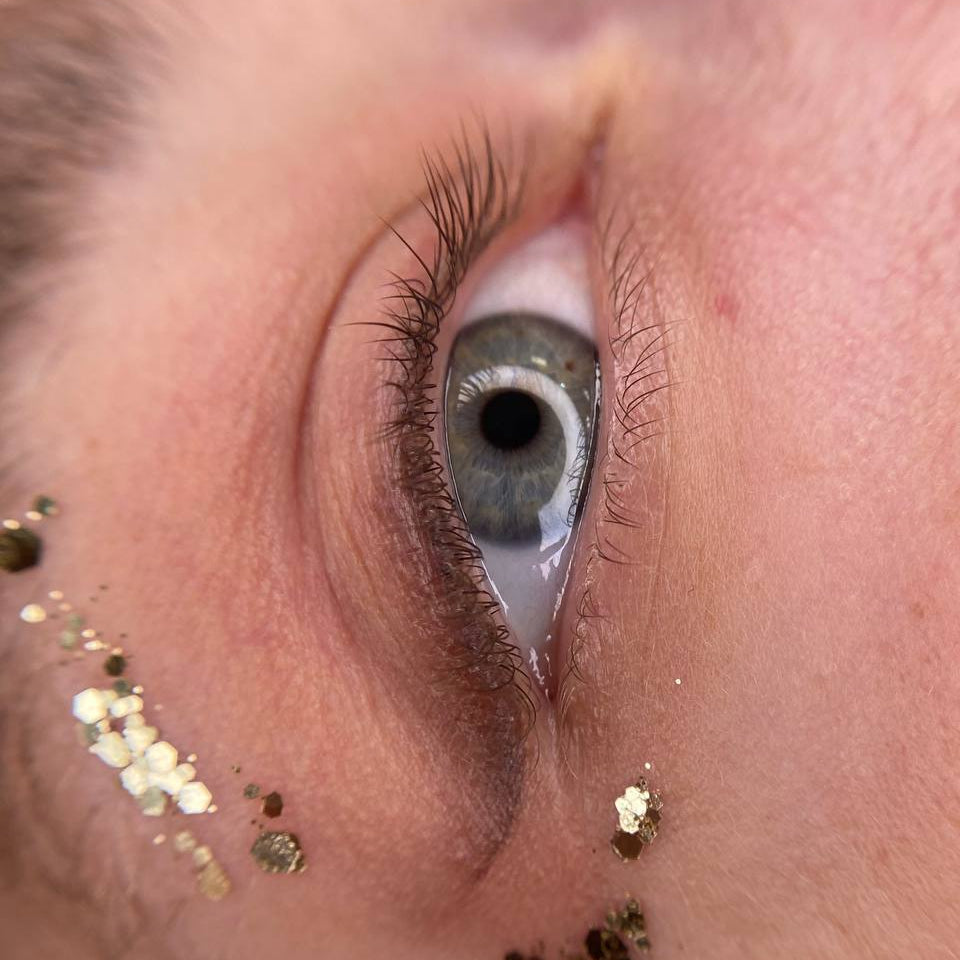 Healed brow and lash-line PMU with FACE Keanu, Space, Orange and Johnny