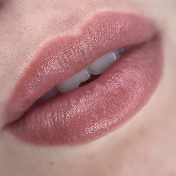 Healed lip blush with a FACE Caramel and Shayk pigment mix