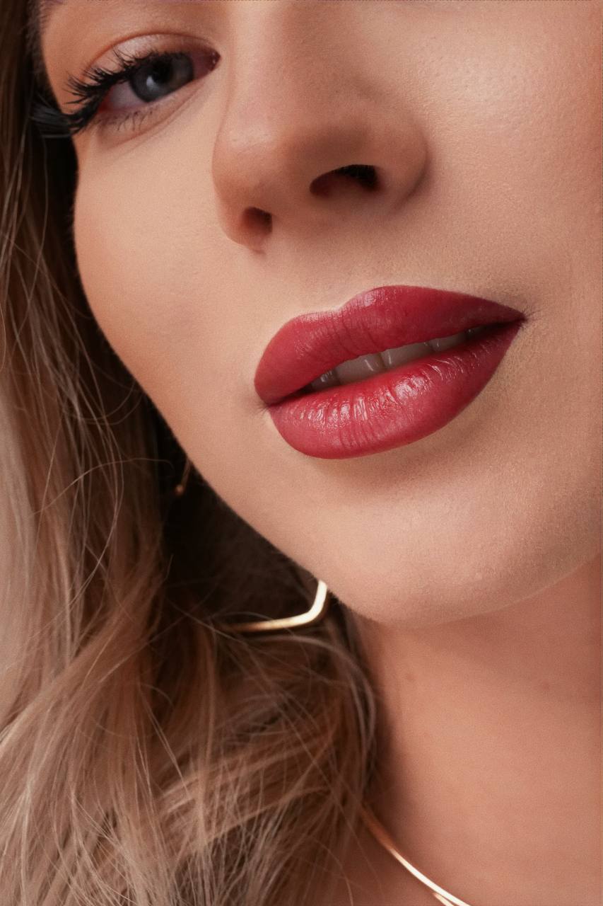 Lip blush resultaat met een mix van Biocolors Macaron, Praline en Tiramisu lippigmenten