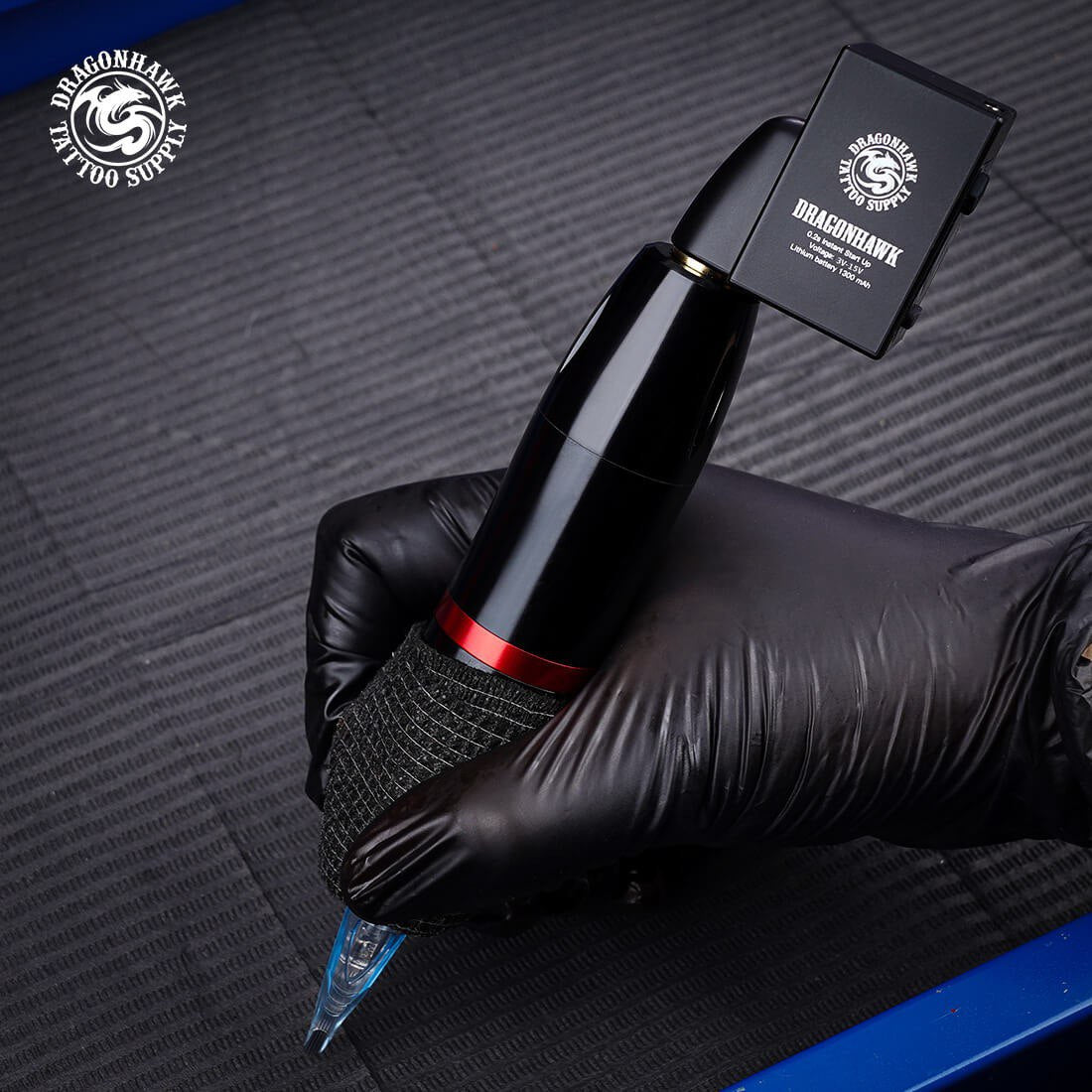 Dragonhawk B1 wireless DC power unit, close view