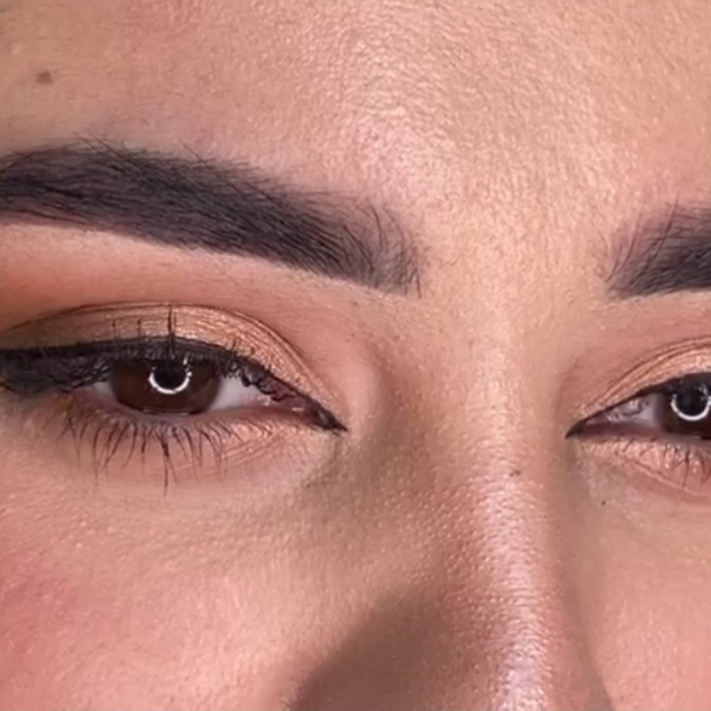 Genezen wenkbrauw-PMU met FACE Espresso hybride wenkbrauwpigment puur gebruikt