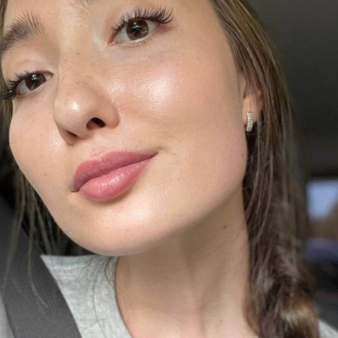 Healed natural lip blush with a FACE Caramel, Jennifer and Toffee pigment mix