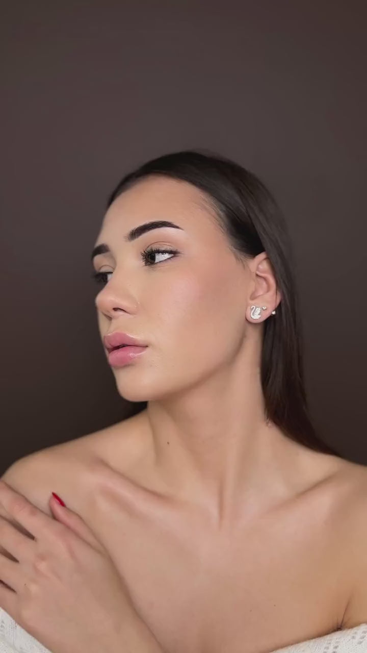 Load video: FACE Minerals Medium, Blonde and Gold brow pigment mix, PMU brows result (video)
