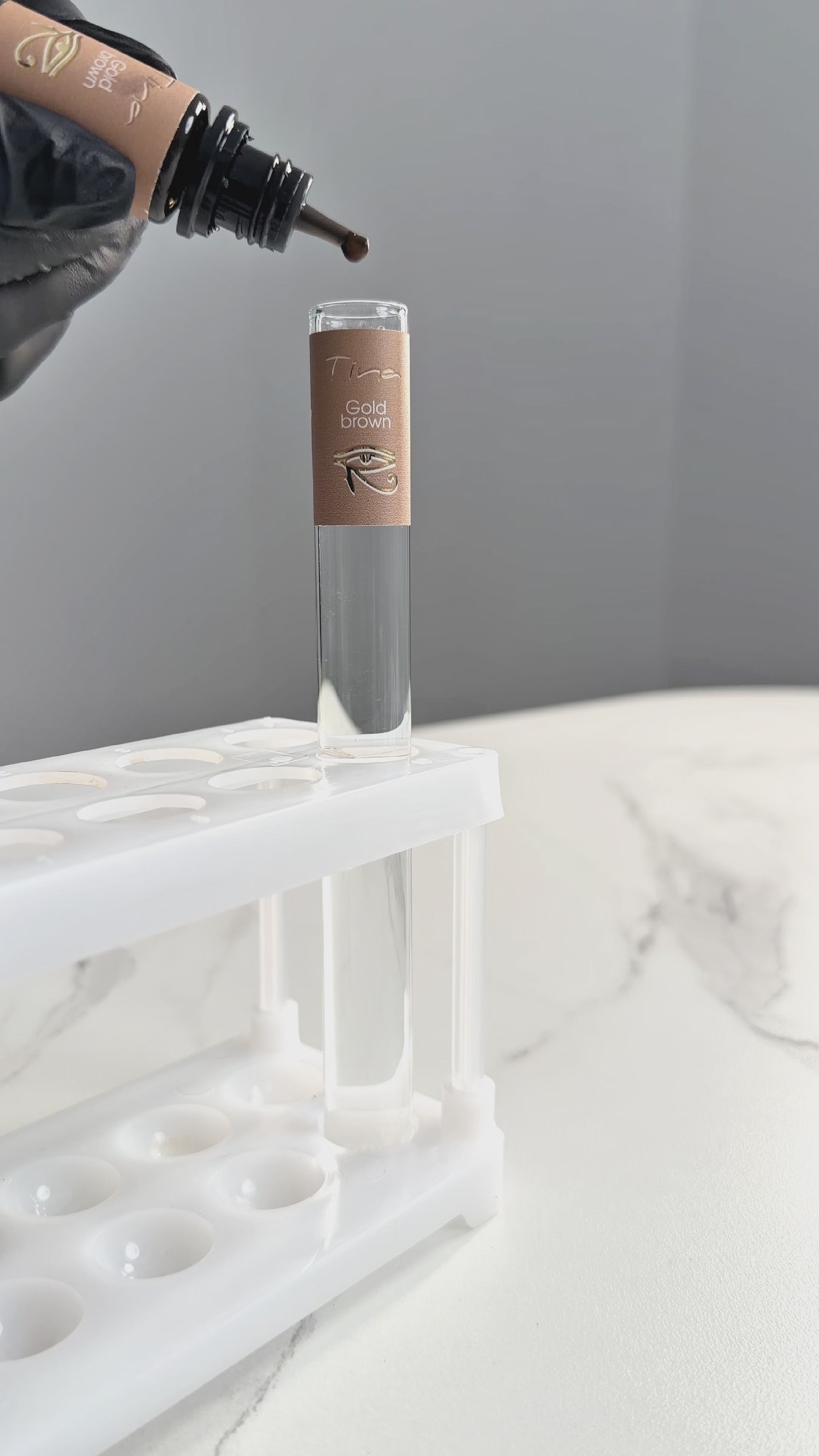 Load video: Biocolors Gold Brown 10 ml – Eyelid Pigments
